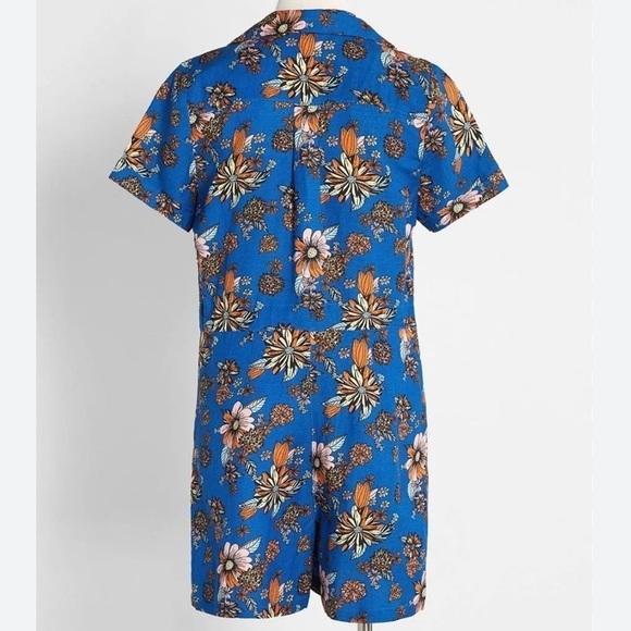 ModCloth Summer Camp Solstice Romper Blue/floral button front medium new w tags - Picture 10 of 10